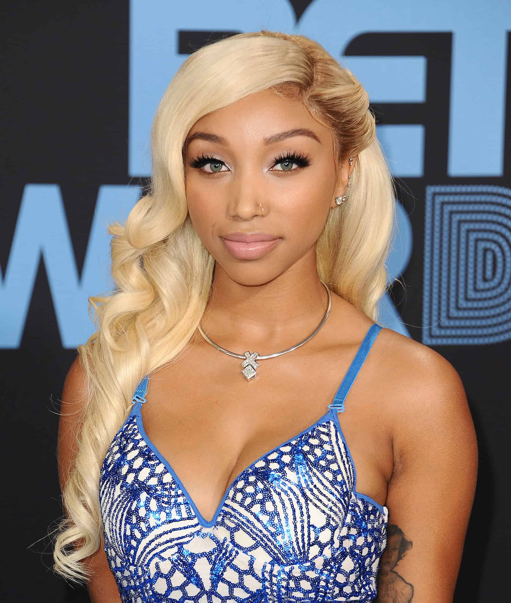 Congratulation!  Zonnique & Bandhunta Izzy welcome baby!  (Video)