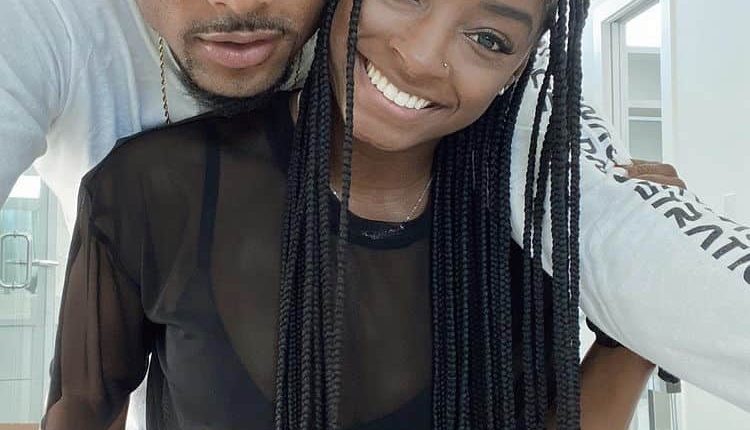 Simone Biles shows the ladies how to treat her husband after giving a new PS5 to her boyfriend Jonathan Owens

