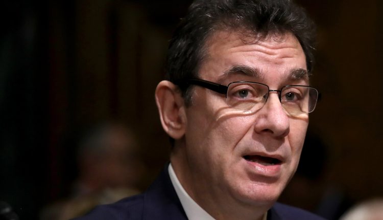 Albert Bourla, CEO of Pfizer, supports the expansion of the approval for Covid vaccines

