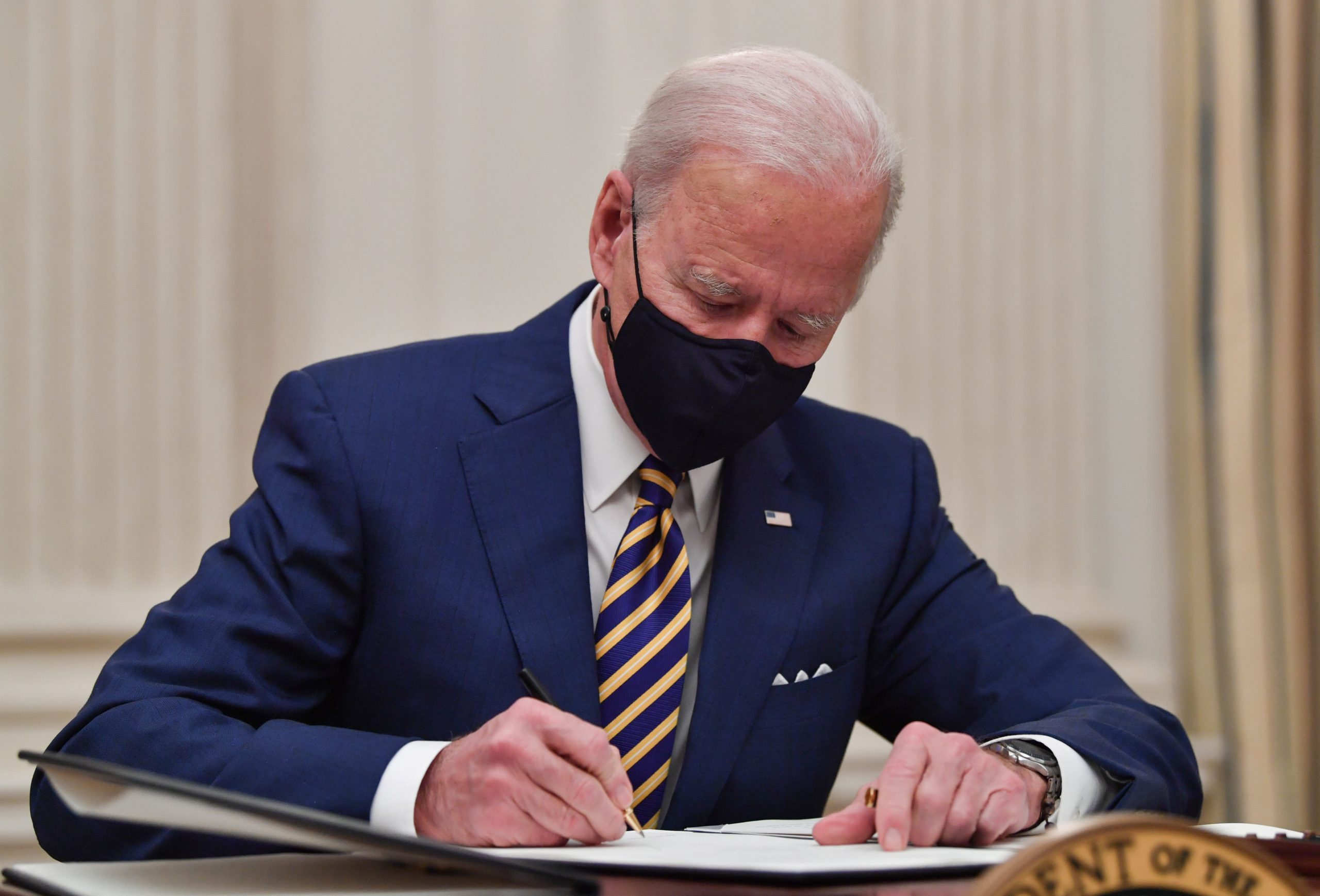 Biden reportedly restricts travel to South Africa, the UK and Brazil to slow down new strains of Covid