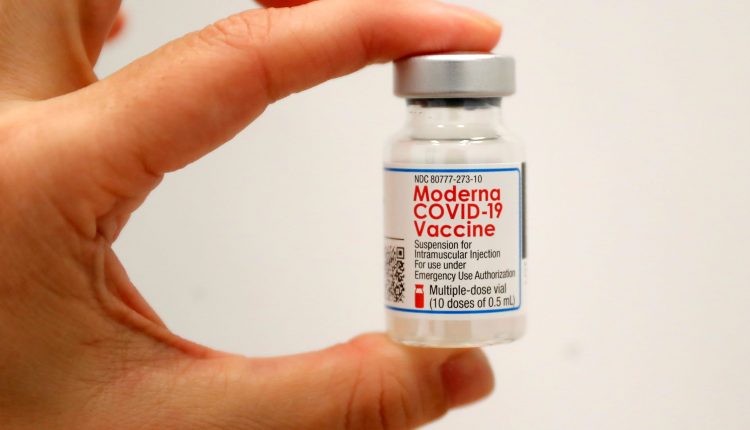 Moderna is asking the FDA to allow 5 additional doses per Covid vaccine bottle: source

