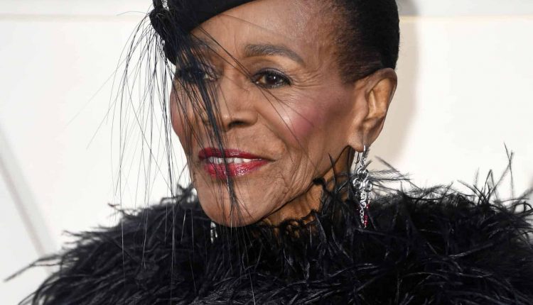 Celebrities speak out after Cicely Tyson's death

