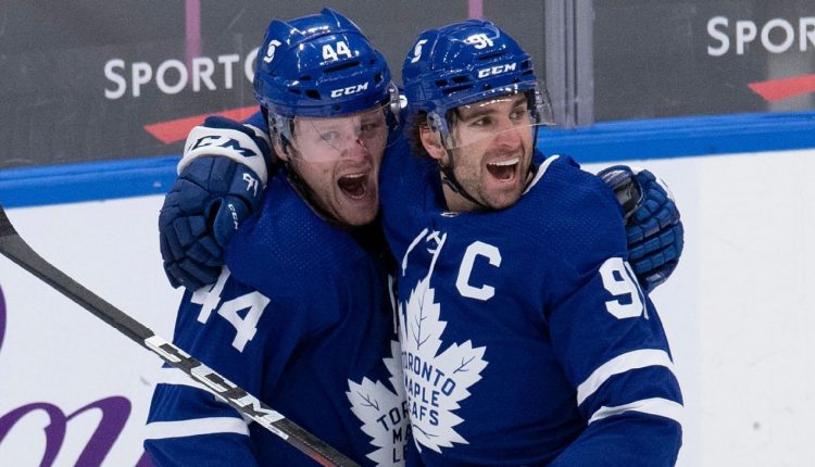 Canadiens up, Blackhawks down, and six other takeaways from the opening night of the NHL

