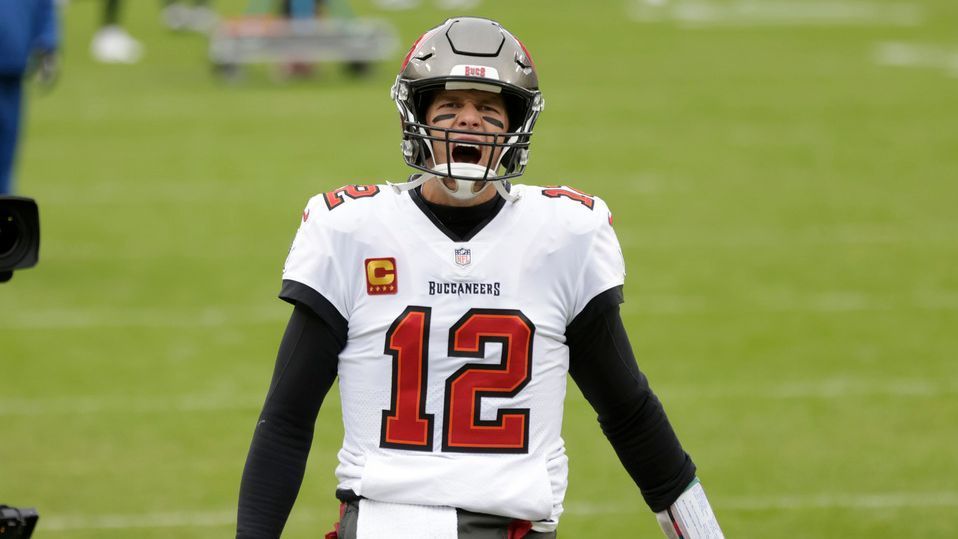 Tom Brady, Tampa Bay Buccaneers hold Green Bay Packers back to get Super Bowl ticket