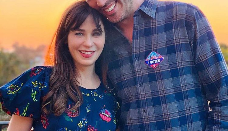Zooey Deschanel raves about "2020 MVP" friend Jonathan Scott

