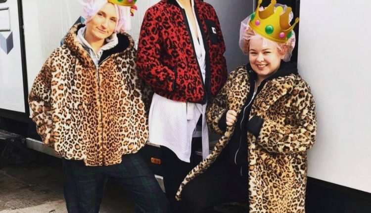   Bridgerton retreat?  Check out the behind-the-scenes photos of the cast

