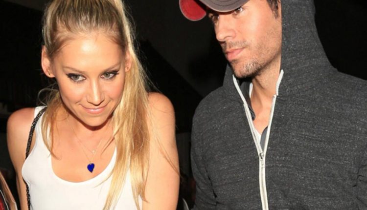 Anna Kournikova celebrates daughter Mary's first birthday

