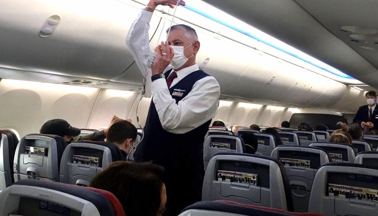 American Airlines is resending vacation notifications to employees with low travel requests

