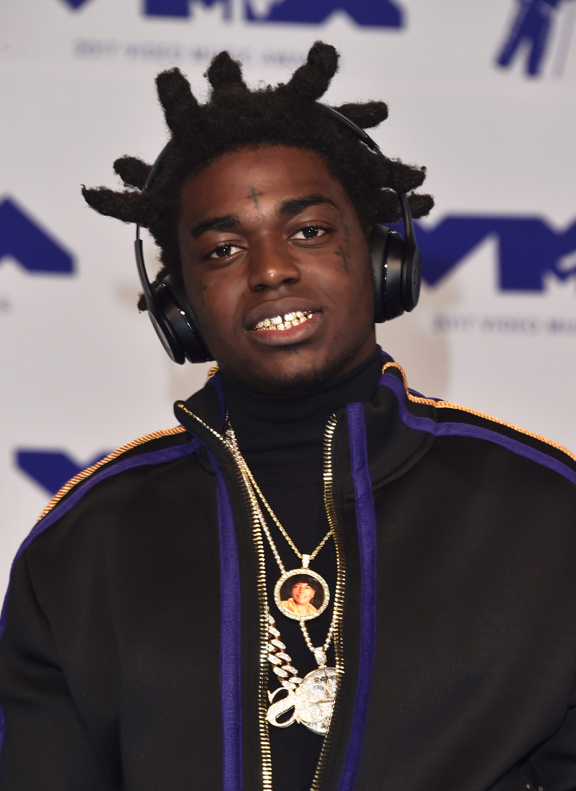 Kodak Black offers to pay tuition fees for the children of two FBI agents who were fatally shot in Florida