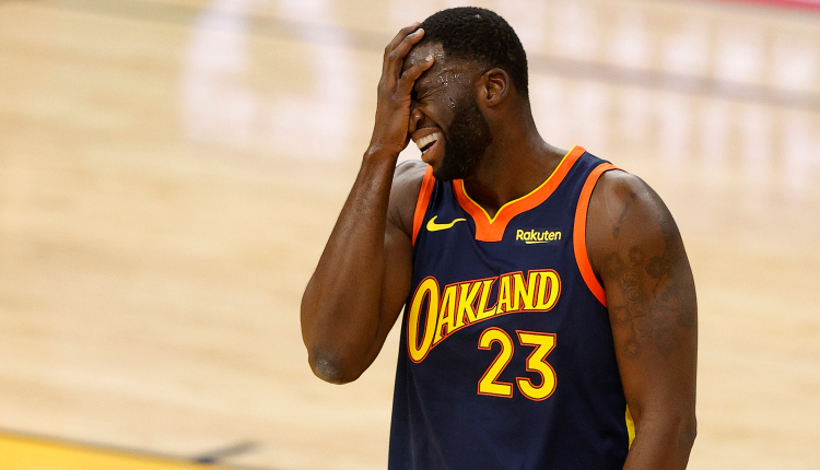   Hornets stun warriors after Draymond Green's late expulsion;  Steve Kerr says the striker has crossed the line.

