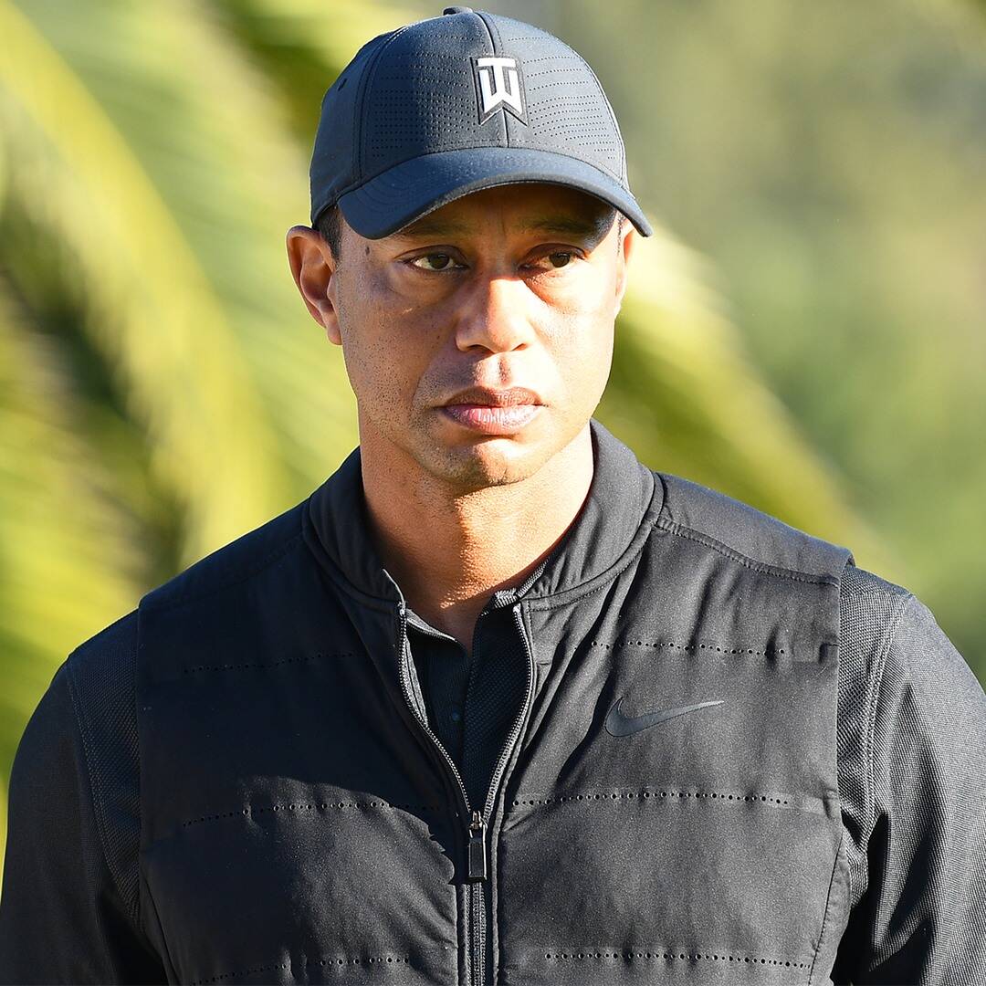 Tiger Woods hospitalized after car accident, removed from "Jaws of Life"