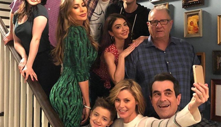 Hear from Sofía Vergara & More in 2009 Modern Family Interviews

