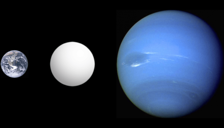 A new class of exoplanets can shrink from sub-Neptunes to superearths

