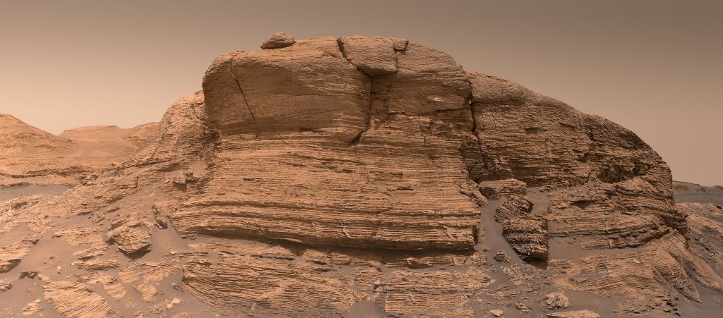 Mont Mercou on Mars - Universe Today