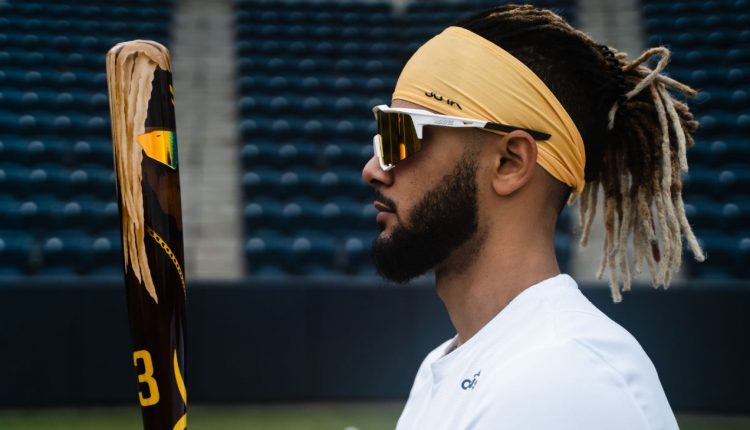   Where did Fernando Tatis Jr. get this amazing bat from?  Inside the company, this could be the next big thing for MLB

