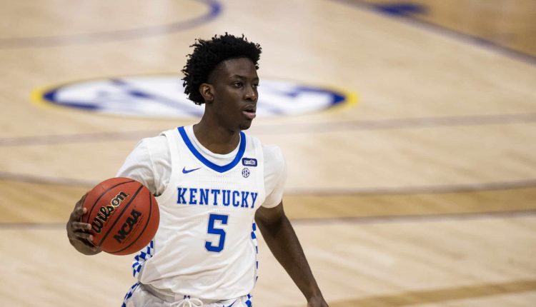University of Kentucky basketball star Terrence Clarke dies at the age of 19 after a car accident 

