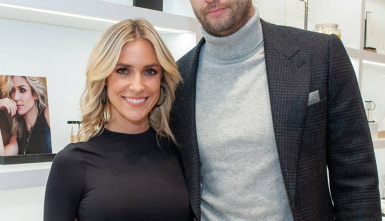 Kristin Cavallari & Jay Cutler sued for $ 500,000 in alleged dog bite

