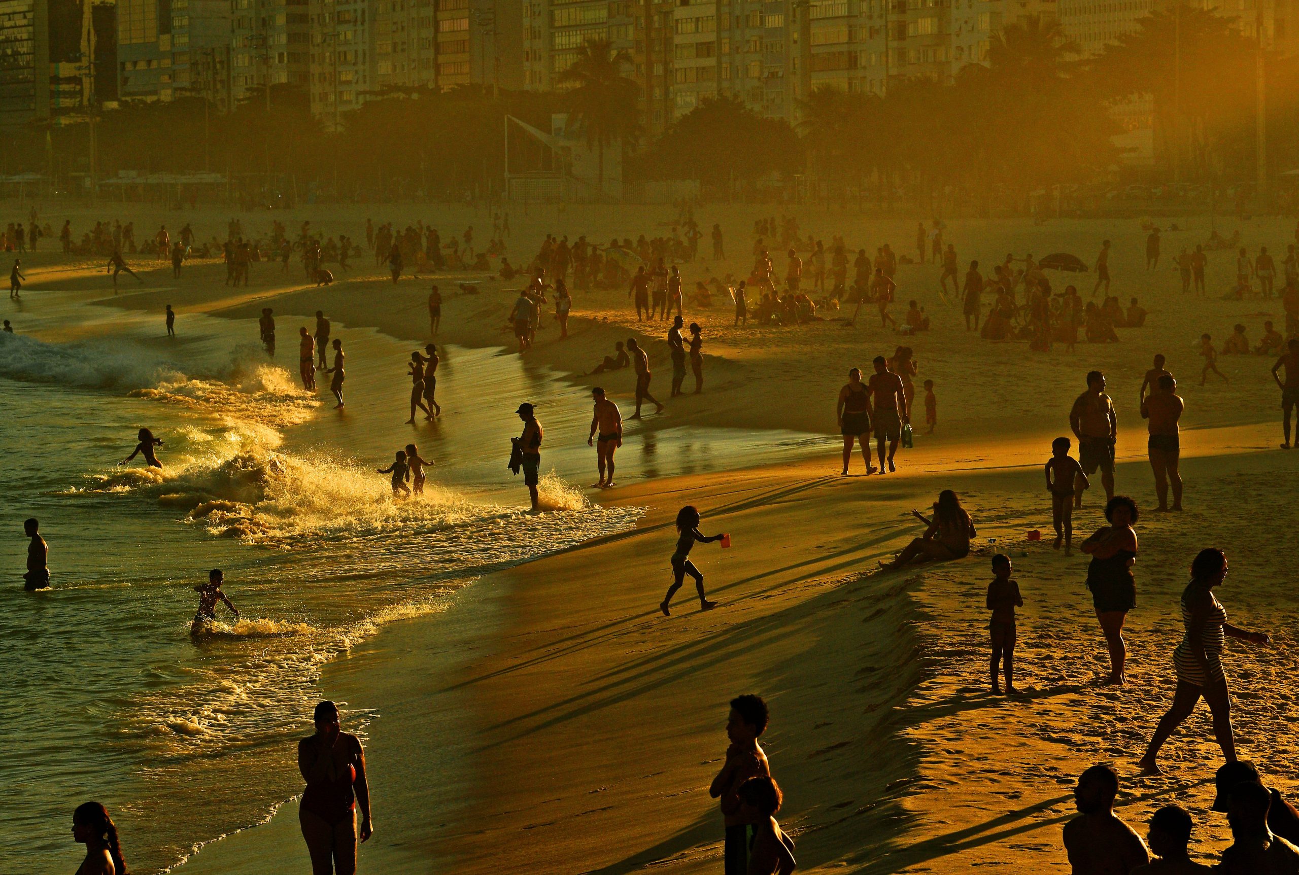 Unvaccinated people might feel resentment about vacation freedom, poll