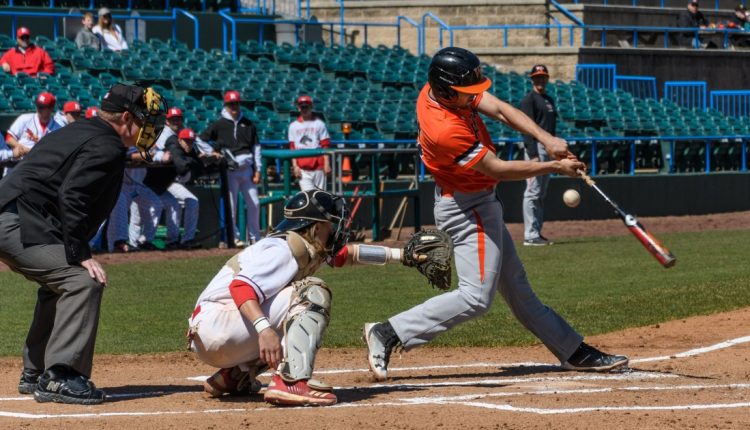 This robot pitcher can replicate any human litter

