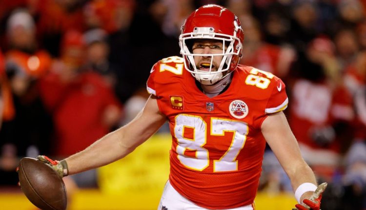 The Chiefs' Travis Kelce will host "Saturday Night Live" on March 4th


