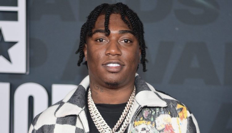 Fredo Bang speculated to be in a polyamorous relationship

