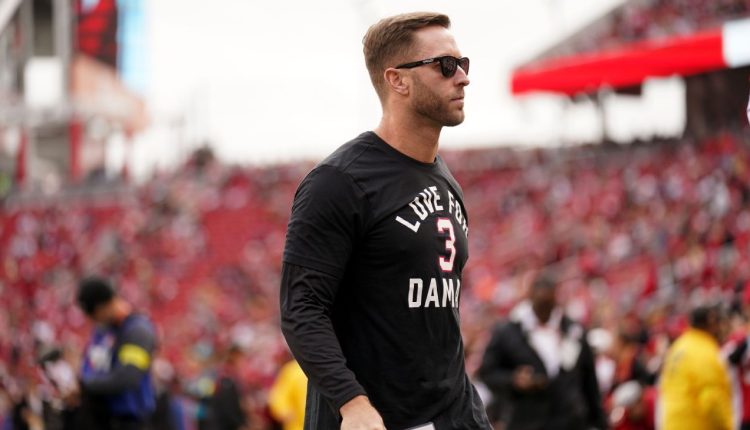 Ex-Cardinals coach Kliff Kingsbury is set to join USC's staff, sources say

