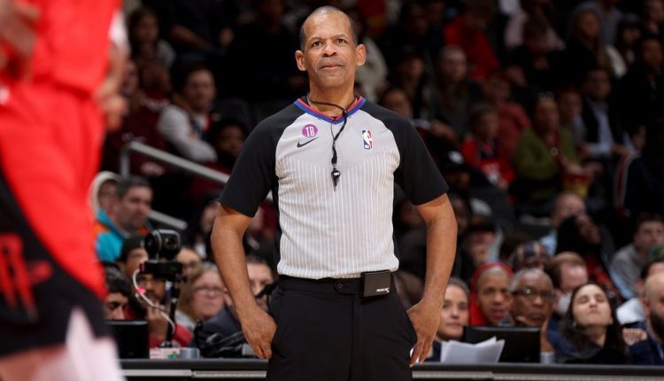 Sources – NBA is investigating referee Eric Lewis over alleged Twitter account

