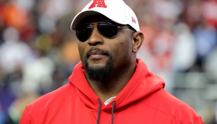 The son of NFL Hall of Famer Ray Lewis has died at the age of 28

