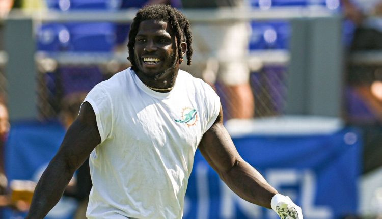Lawyers - Tyreek Hill of the Dolphins reaches a settlement in the incident

