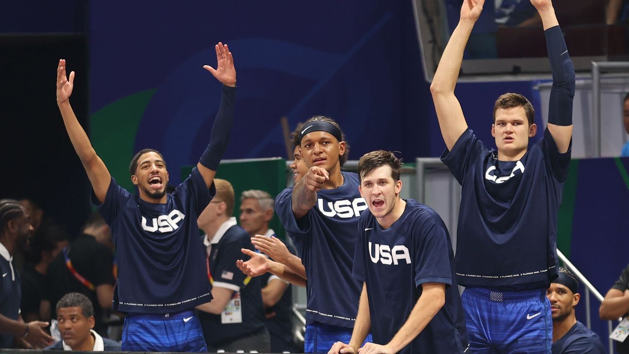 Team USA routs Greece to reach second round of FIBA World Cup