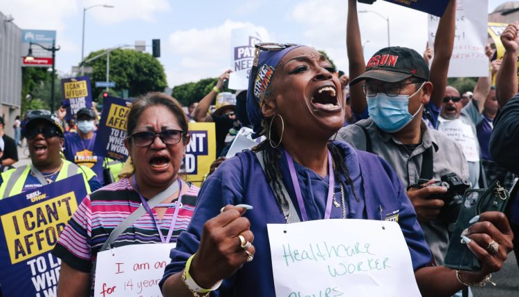 Over 75,000 Kaiser Permanente workers threaten strike