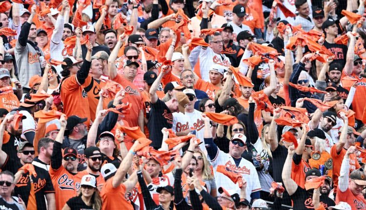 MLB Division Series Day 1: Live updates, playoff analysis