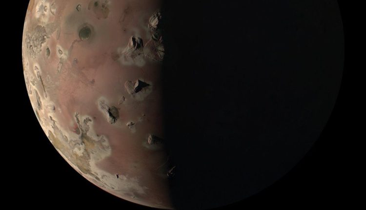 Juno Makes its Closest Flyby of Io