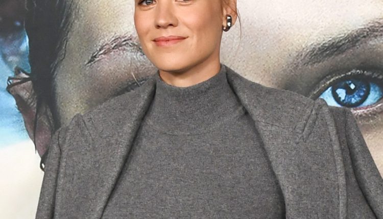 The Handmaid's Tale Star Yvonne Strahovski Welcomes Baby No. 3