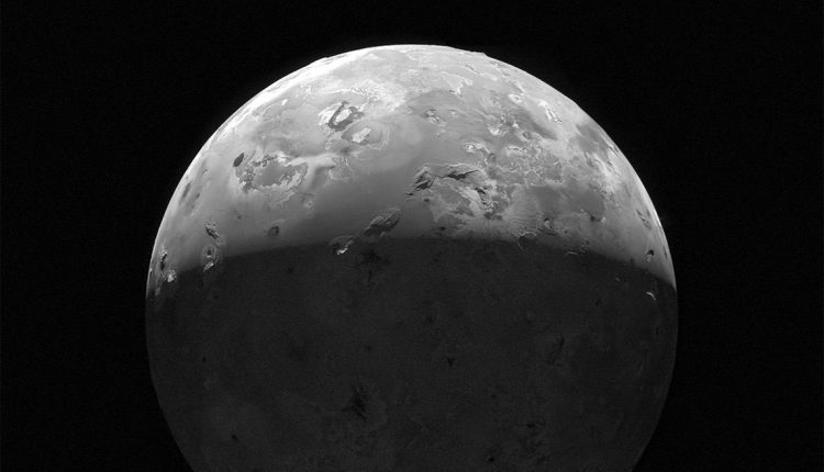 NASA's Juno Probe Makes Another Close Flyby of Io