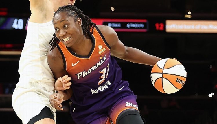WNBA free agency and trade tracker 2024: Deals, news, more