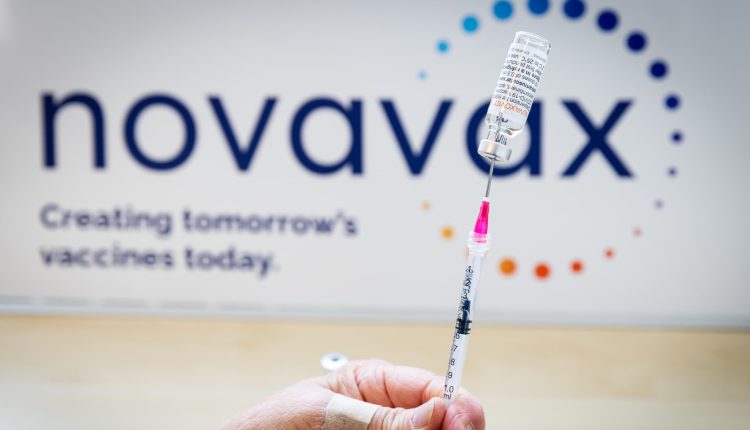 Novavax and Sanofi want to commercialize the Covid vaccine and develop combination shots

