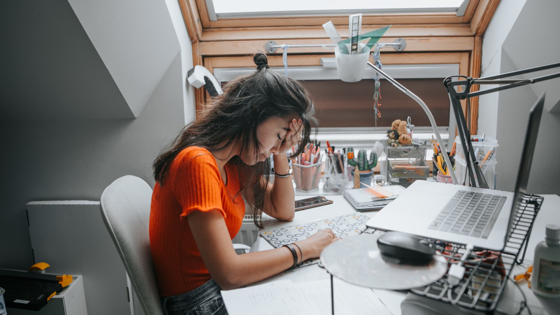 You can't understand your teenager's behavior? Psychologists give tips