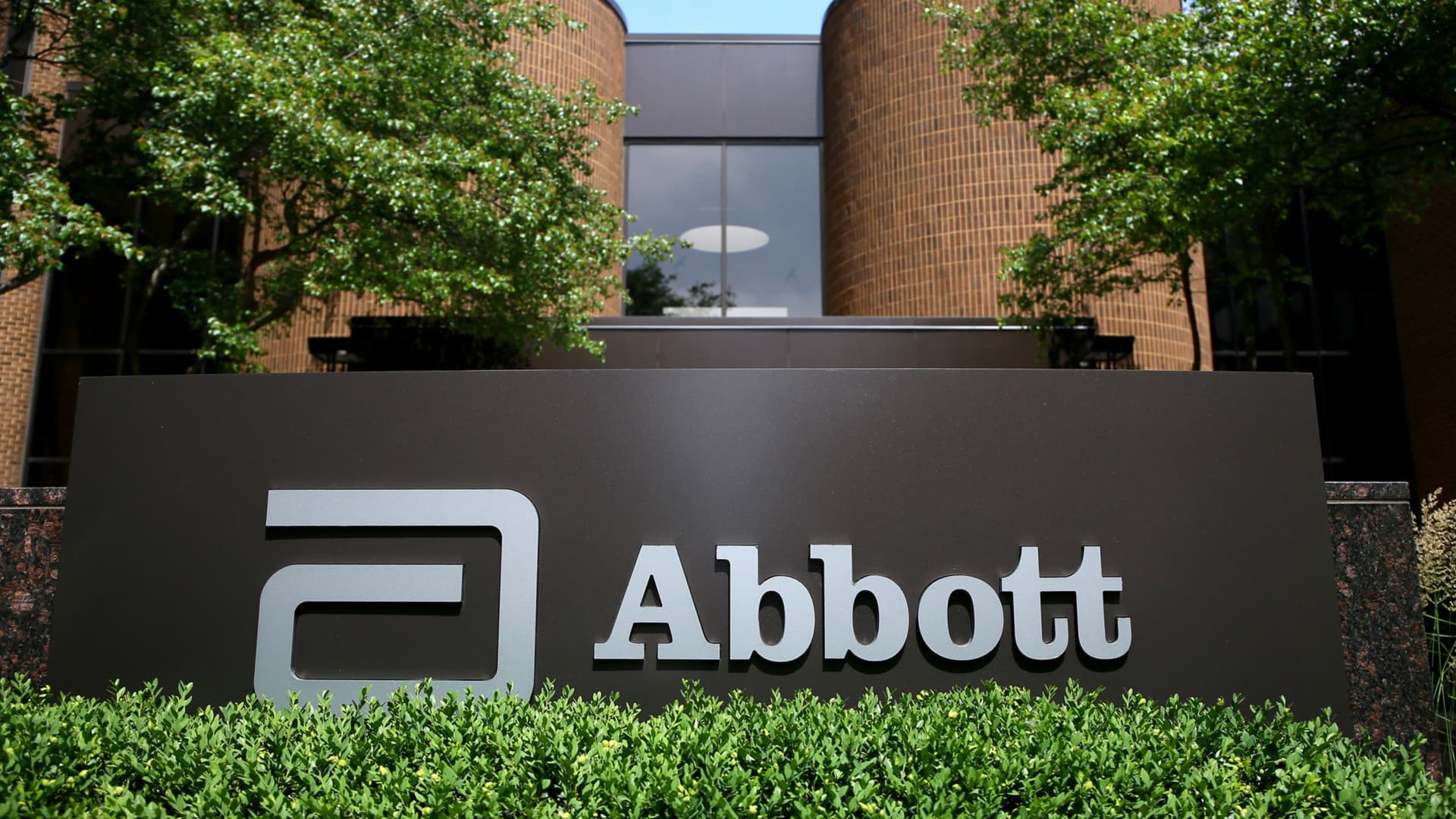 A competitor's poor earnings report is good news for Abbott Labs