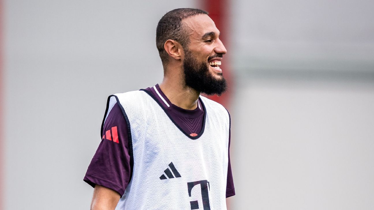 Manchester United signs Bayern Munich's Noussair Mazraoui again - Source