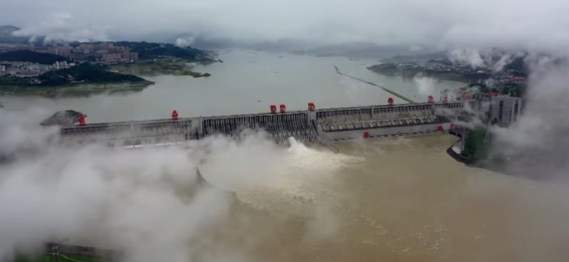 Is China's Three Gorges Dam in imminent danger of collapse? – What's going on with it?