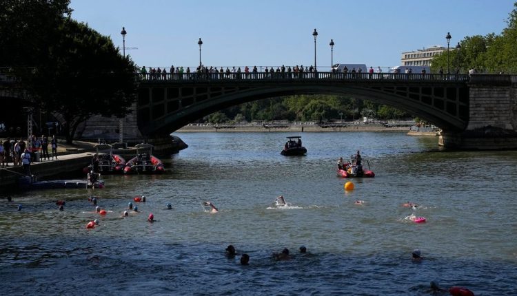 Three German swimmers fall ill after Olympic race in the Seine

