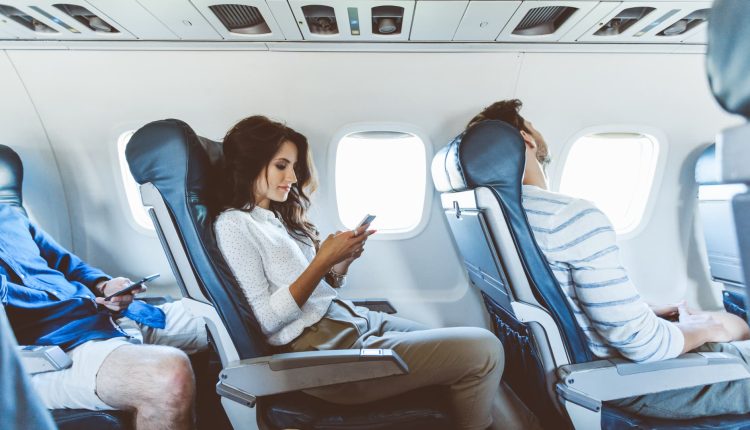Deep vein thrombosis when flying – who gets it and how to prevent it

