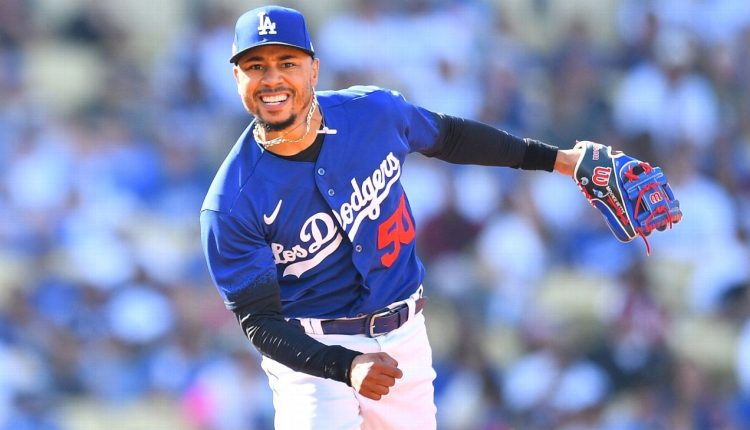 Dodgers' Betts is expected to play second base or shortstop in '25

