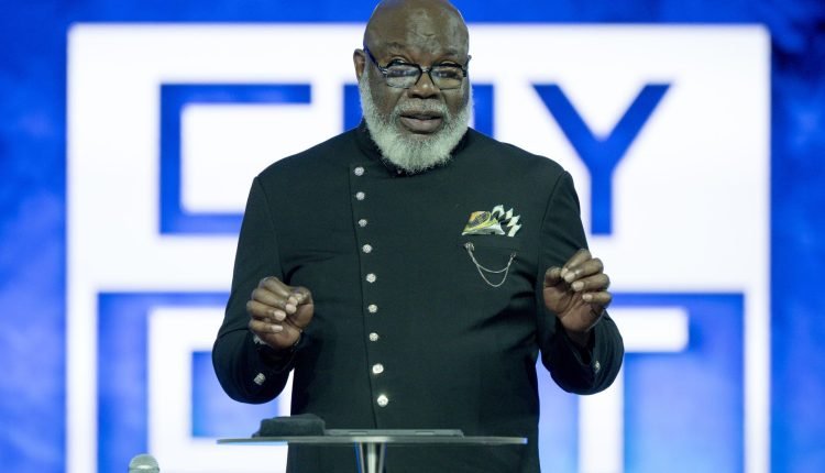 Bishop T.D Jakes Speaks Out After Health Scare During Dallas Church Service