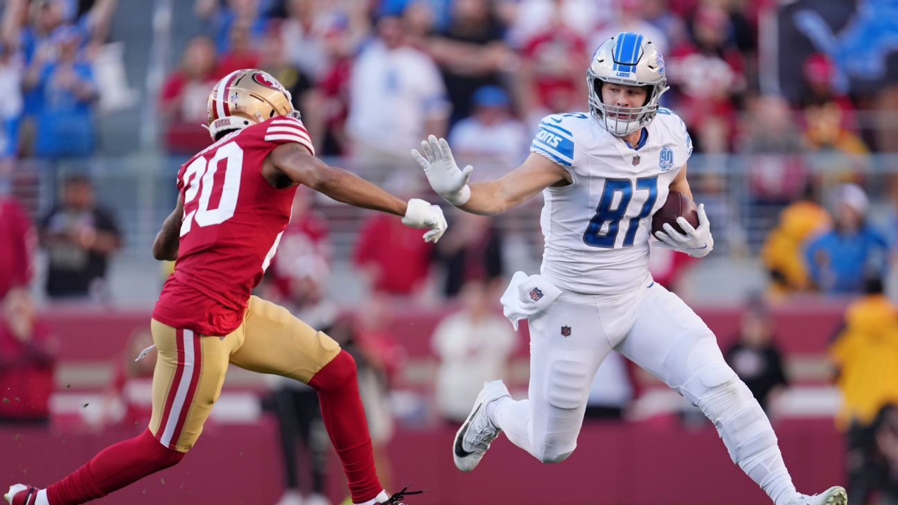 NFL Week 17 picks, schedule, odds, injuries, fantasy tips