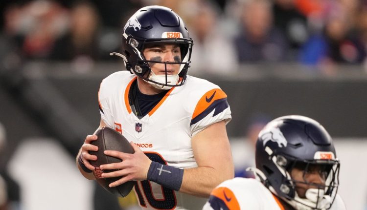 Bo Nix connects with Courtland Sutton as he equals Broncos TD

