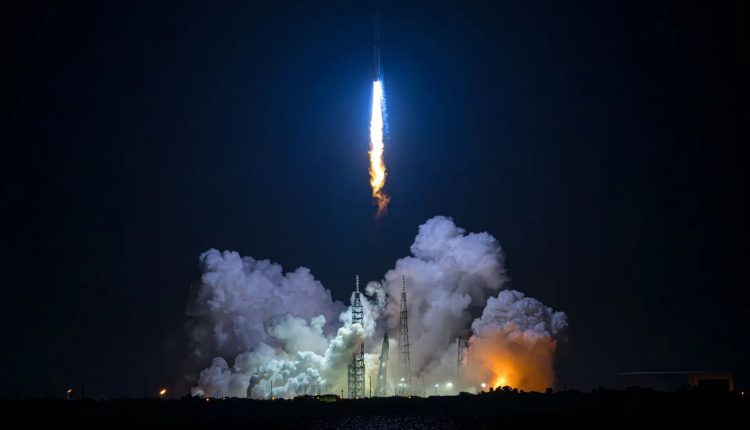 New Glenn reaches orbit but fails to retrieve the booster

