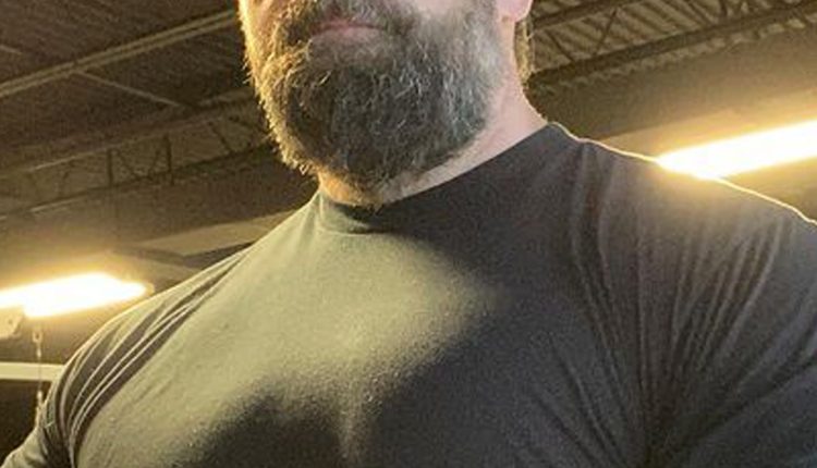 Remember the Ethan Suplee debut of the Titans 200 LB. Weight loss 

