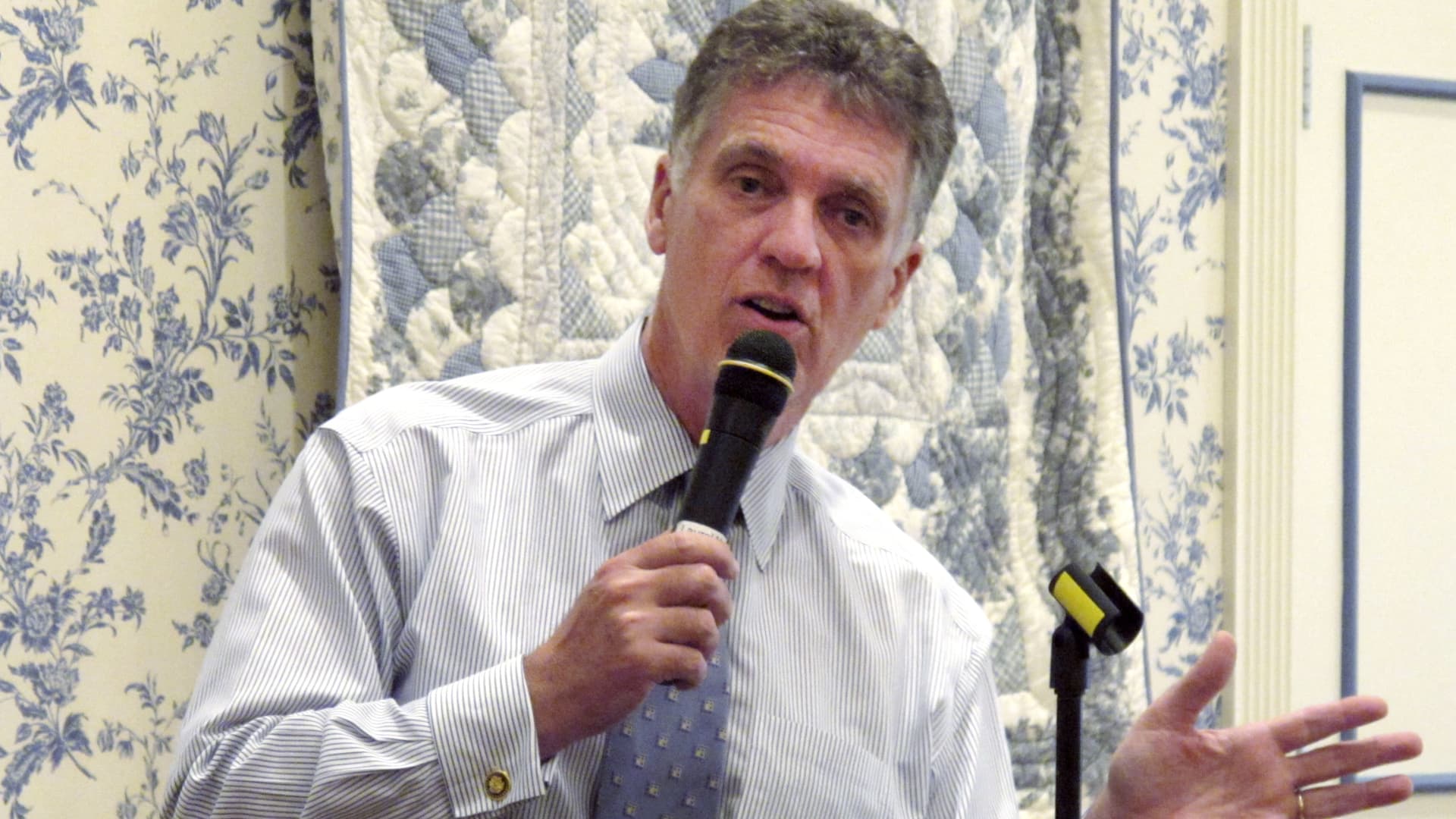 The White House pulls Trump CDC Director candidate Dave Weldon